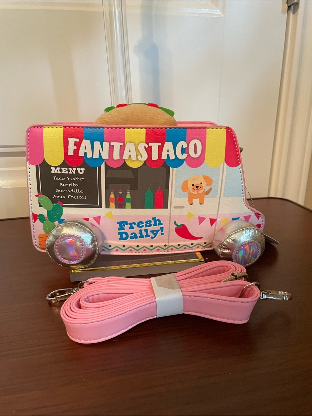 Bewaltz Fantastaco Crossbody, NWT